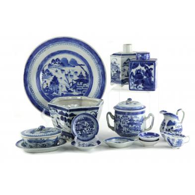 group-of-chinese-export-canton-serving-pieces