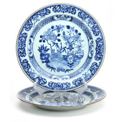 pair-of-chinese-porcelain-plates