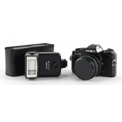 minolta-x-570-camera-and-flash