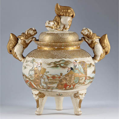 japanese-satsuma-urn-with-cover