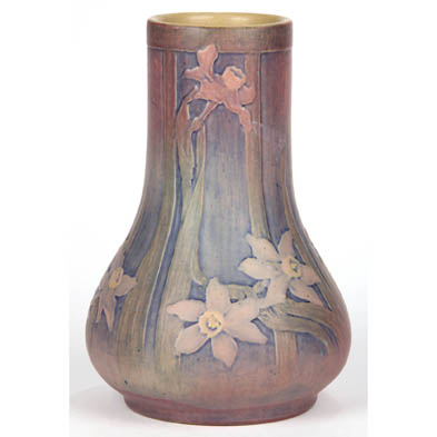 newcomb-college-jonquil-vase