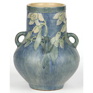 newcomb-college-cup-handled-vase