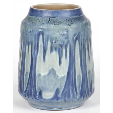 newcomb-college-spanish-moss-pottery-vase