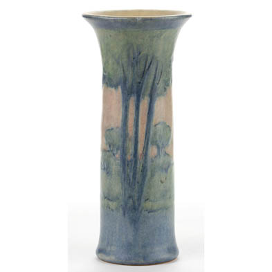 newcomb-college-cylinder-vase