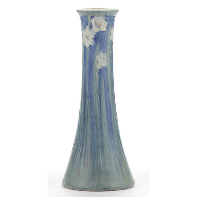 newcomb-college-narcissus-tall-vase