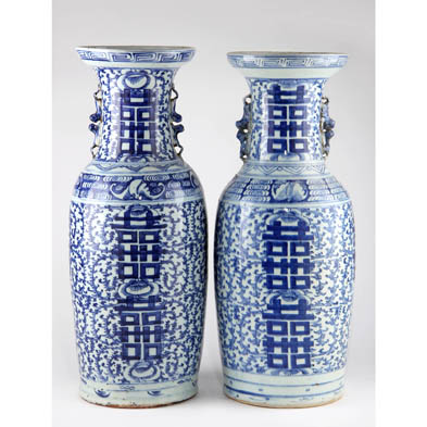 pair-of-chinese-blue-and-white-floor-vases