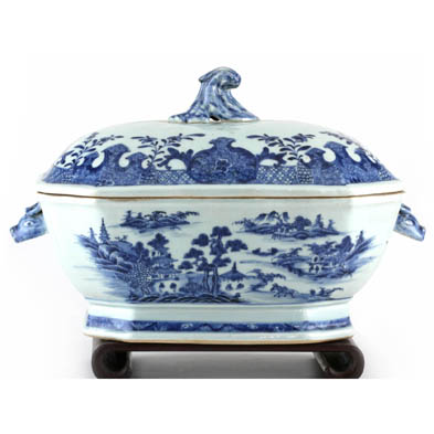 chinese-canton-lidded-tureen