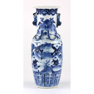 chinese-vase-with-battle-scene