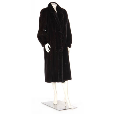 luxurious-ranch-mink-coat-lanvin