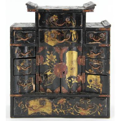 japanese-lacquered-jewelry-box