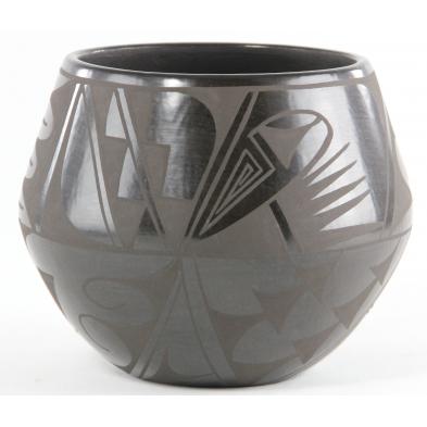 san-ildefonso-blackware-pot