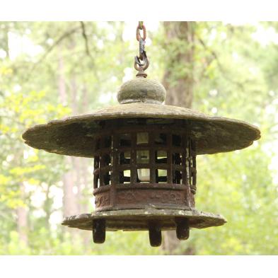 cast-iron-pagoda-garden-lantern