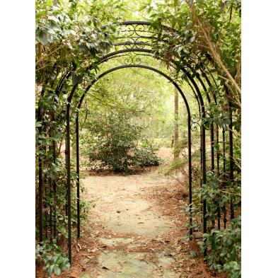 victorian-style-arched-trellis