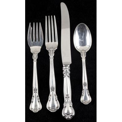 gorham-chantilly-sterling-silver-flatware-set