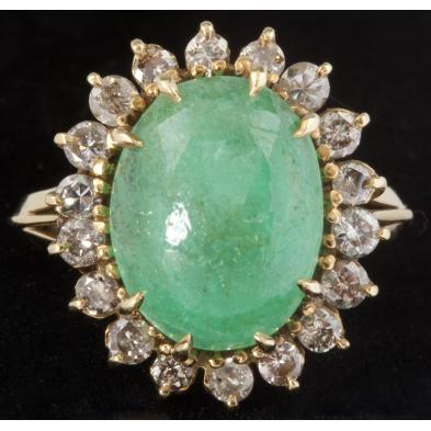 cabochon-emerald-and-diamond-ring