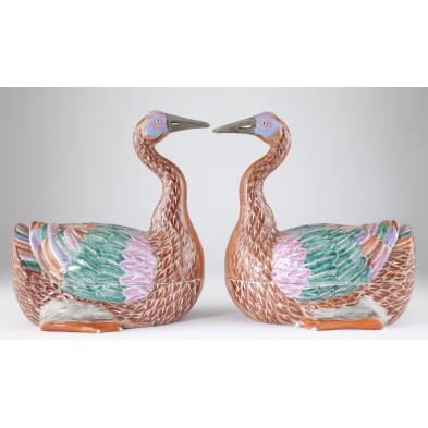 pair-of-chinese-export-porcelain-tureens
