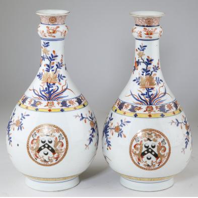 pair-of-chinese-imari-guglets