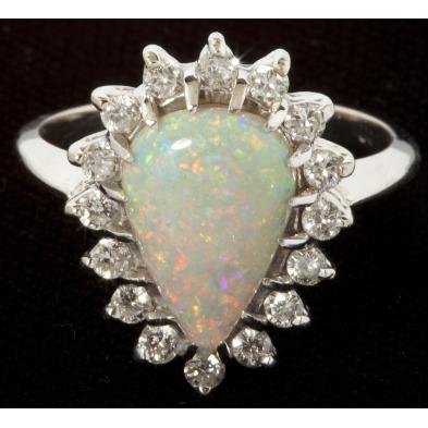 opal-diamond-ring