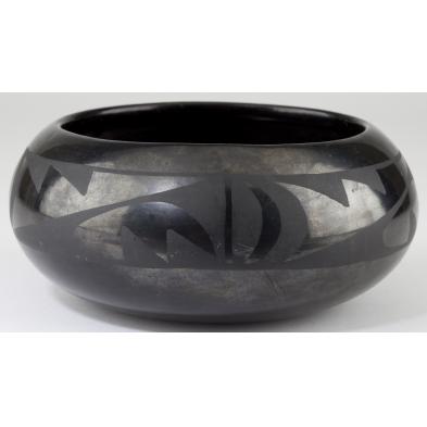 marie-santana-martinez-blackware-pottery-bowl