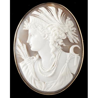 antique-gold-cameo-brooch