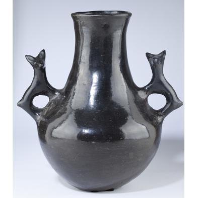 santa-clara-blackware-figural-vase