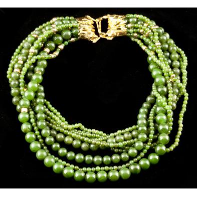 18kt-gold-and-nephrite-necklace