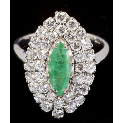 18kt-diamond-and-emerald-ring