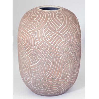 joe-lindgren-incised-ceramic-vessel