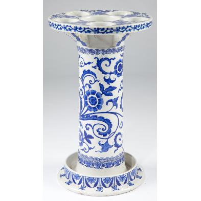 antique-porcelain-umbrella-stand