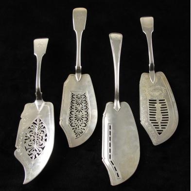 group-of-4-georgian-sterling-fish-servers