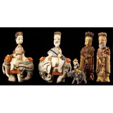 four-chinese-figural-snuff-bottles