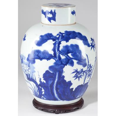 chinese-porcelain-blue-and-white-lidded-jar