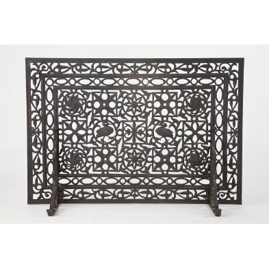 italian-baroque-style-pierced-fire-screen