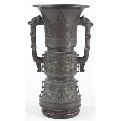 chinese-bronze-archaic-style-vessel