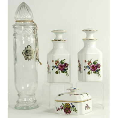 vintage-dresser-set