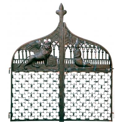 italian-19th-century-cast-iron-garden-gates