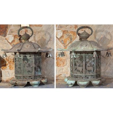 pair-of-japanese-bronze-lanterns