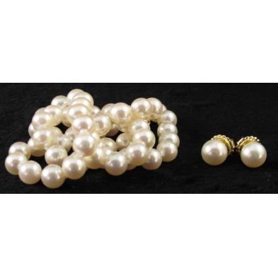 akoya-pearl-necklace-and-earrings
