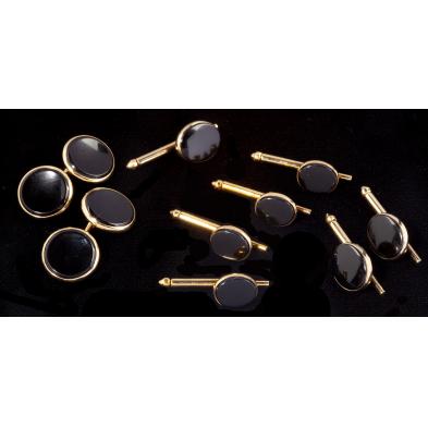 assembled-gold-and-onyx-dress-set