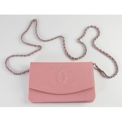 pink-caviar-leather-pouchette-bag-chanel