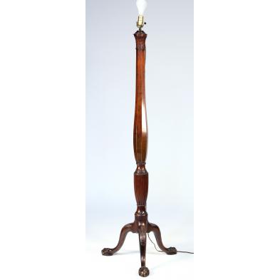 chippendale-style-floor-lamp