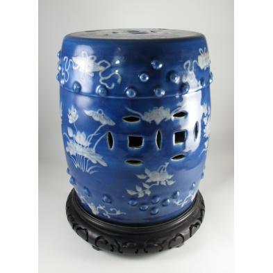 chinese-porcelain-garden-seat