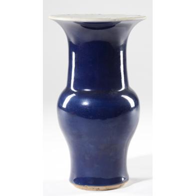 antique-chinese-monochrome-vase