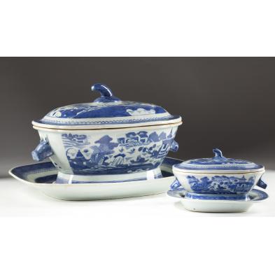 two-chinese-canton-tureens-underplates