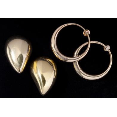 two-pairs-of-gold-earclips