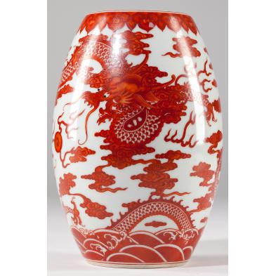 chinese-iron-red-vase