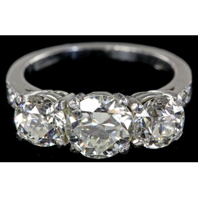 platinum-three-stone-diamond-ring