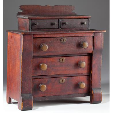 miniature-classical-chest-of-drawers