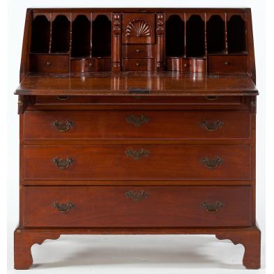 massachusetts-chippendale-slant-front-desk