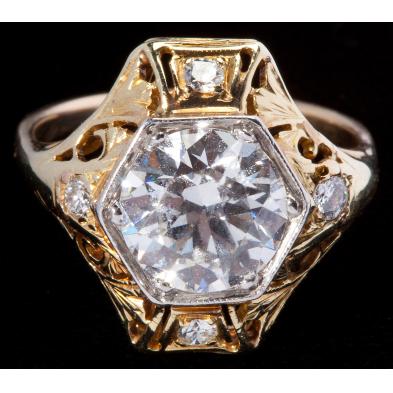 diamond-engagement-ring